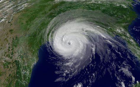 Read more about the article How to Prepare for a Hurricane: Essential Tips